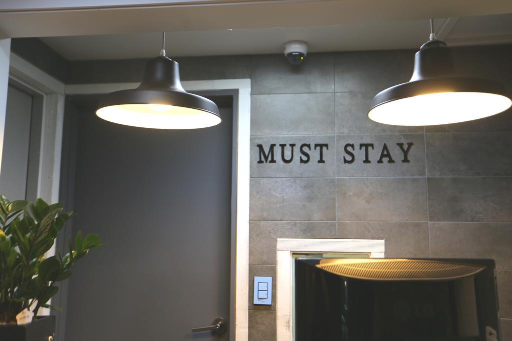 Must Stay Hotel Myeongdong Seoul Bagian luar foto