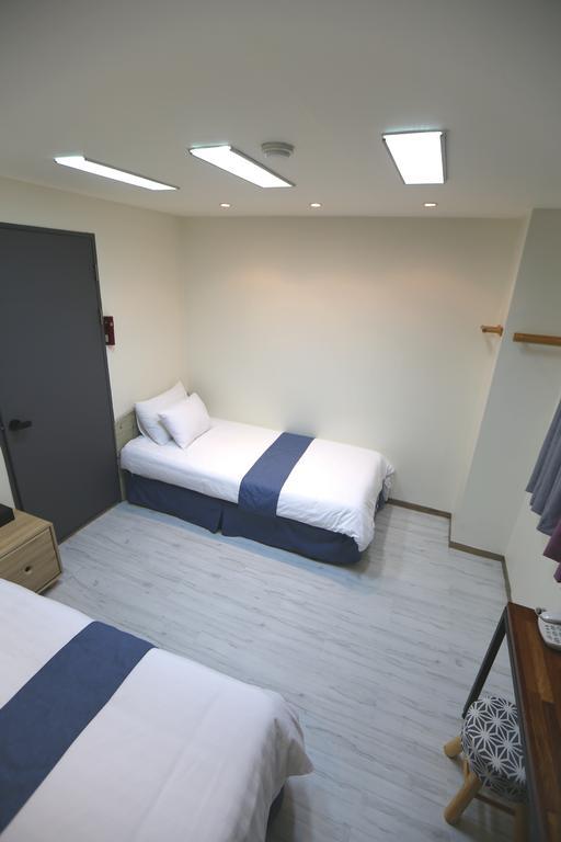Must Stay Hotel Myeongdong Seoul Bagian luar foto