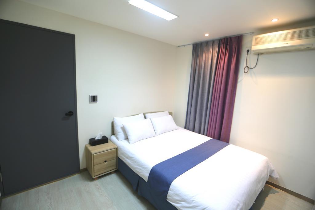 Must Stay Hotel Myeongdong Seoul Bagian luar foto