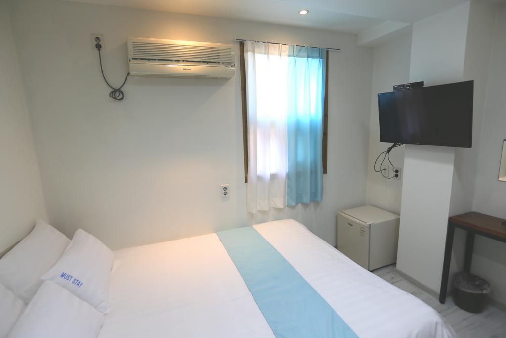 Must Stay Hotel Myeongdong Seoul Bagian luar foto